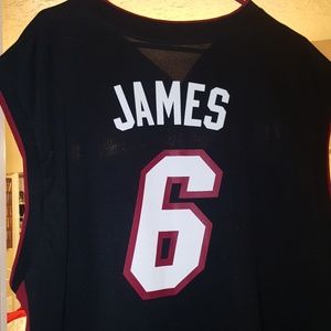 LeBron James Jersey